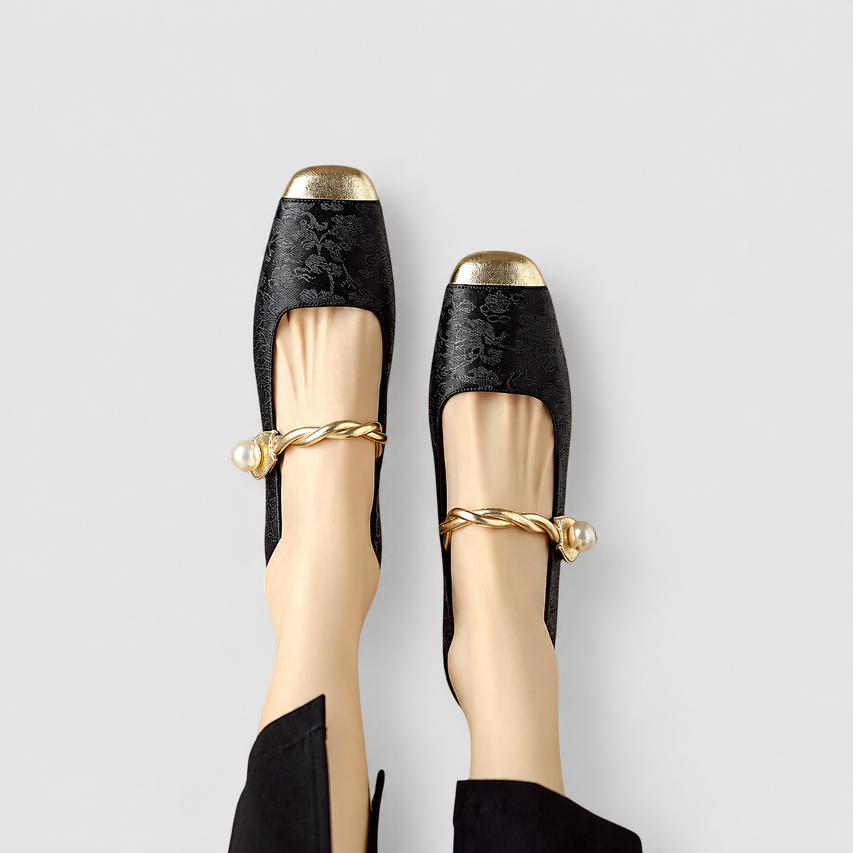 Women's Mary Jane Shoes with Metallic Trim and Low Heel — view 9