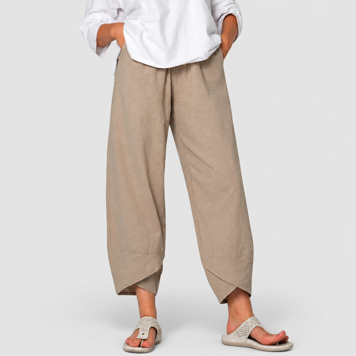 Women's Relaxed Wide-Leg Trousers with Pockets in Khaki — view 5