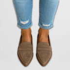 Gwenllian | Women's Pointed-Toe Loafers with a Classic Vamp Strap