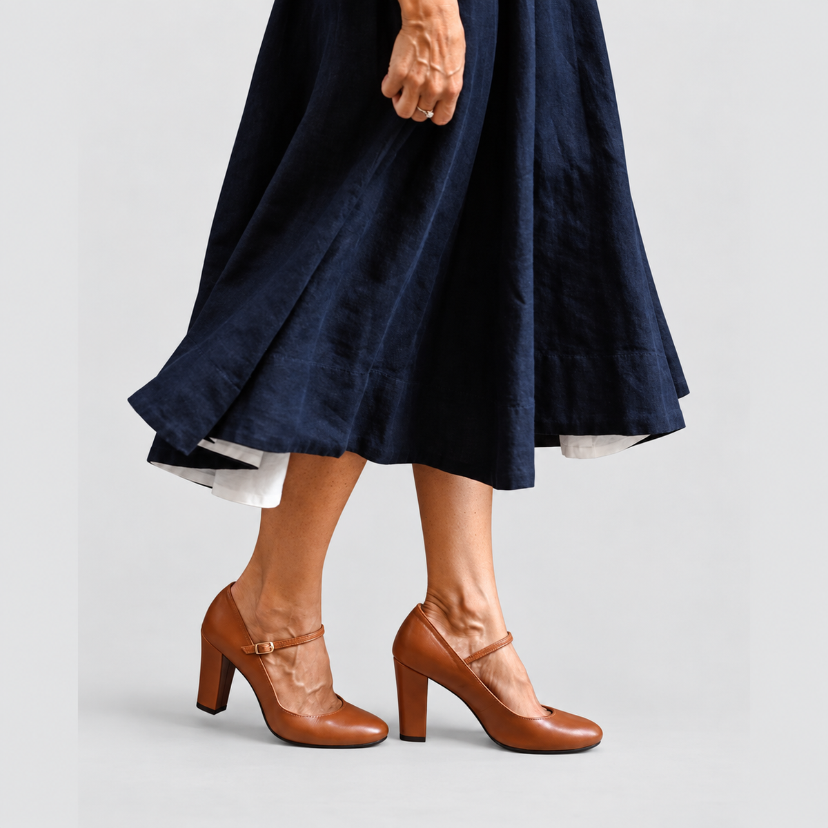 Women's Block-Heel Mary Jane Shoes — view 2