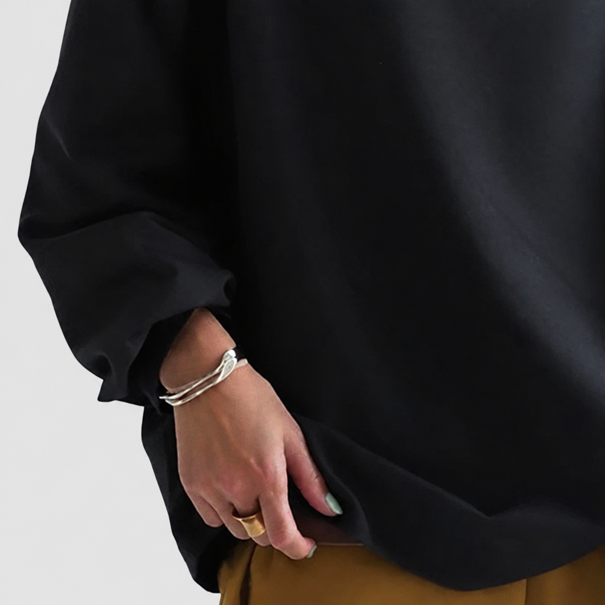 Women's Oversized High-Neck Jumper with Wide Loose Cut — view 8