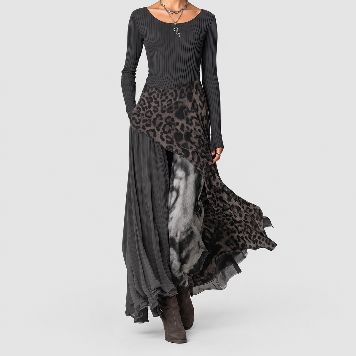 Women's Elegant Maxi Dress with Mixed Print — view 1